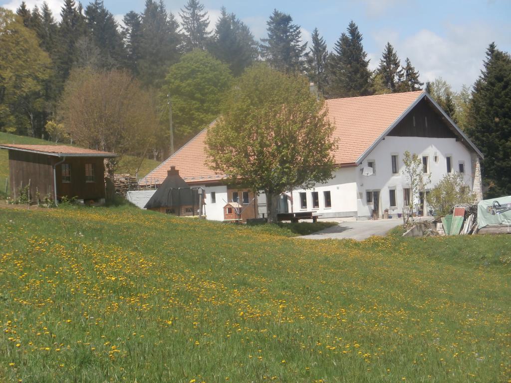 B&B La Ferme De Pouillerel ラショー・ド・フォン エクステリア 写真
