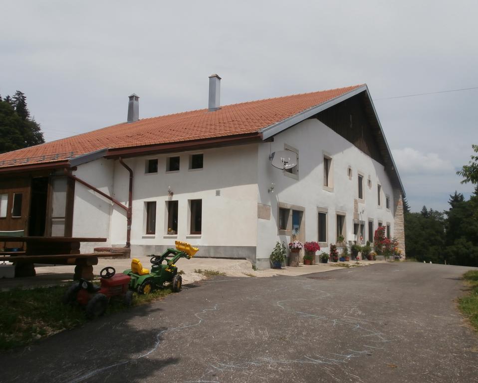 B&B La Ferme De Pouillerel ラショー・ド・フォン エクステリア 写真